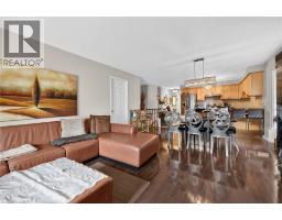 47 HANNON Crescent - 17