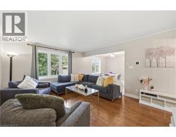 33 KING Street - 16