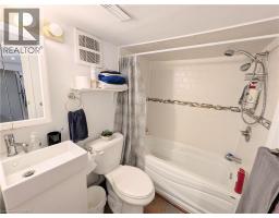 7 CAMPBELL Avenue - 23