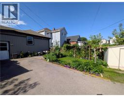 7 CAMPBELL Avenue - 27