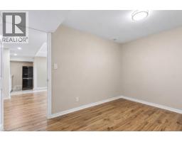 10 KLEMSCOTT Road - 30