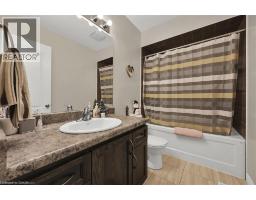 35 WILLOWBANKS Terrace - 18
