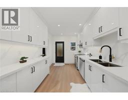 234 BALMORAL Avenue S - 11