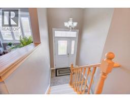 682 GLEN FORREST Boulevard - 3