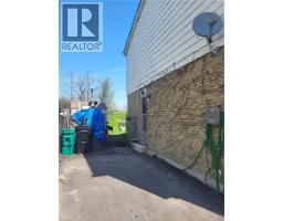 72 TIMBERLANE Crescent - 3