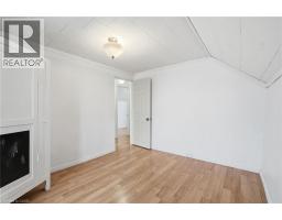 20 YORK Street - 27