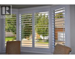 157 SILVERBIRCH Boulevard - 10
