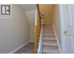 157 SILVERBIRCH Boulevard - 17