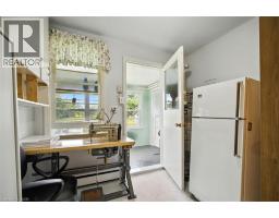2718 UPPER JAMES Street - 12