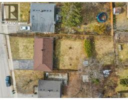 8 GORDON Street - 34