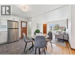 8 GORDON Street - 8