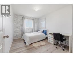 147 KEMP Crescent - 21