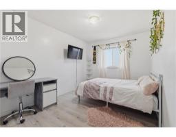 147 KEMP Crescent - 22