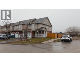 147 KEMP Crescent - 4