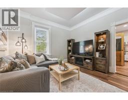 41 CROMBIE Street - 10