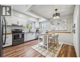 41 CROMBIE Street - 12
