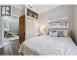 41 CROMBIE Street - 29