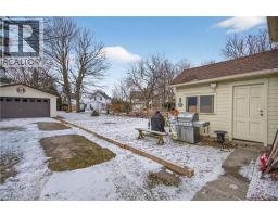 113 FREELTON Road - 36