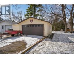 113 FREELTON Road - 5