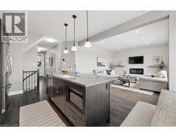 10 SPARROW Crescent - 15