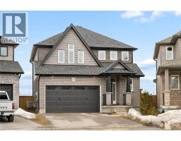 10 SPARROW Crescent - 2