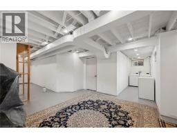 10 SPARROW Crescent - 36