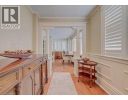 2032 CORONATION Avenue - 18
