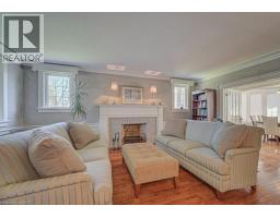 2032 CORONATION Avenue - 21