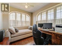 2032 CORONATION Avenue - 23
