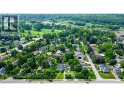 2032 CORONATION Avenue - 39