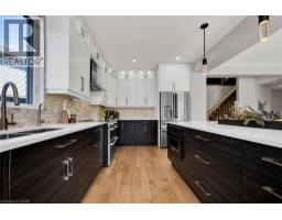 701 BREAKWATER Crescent - 12