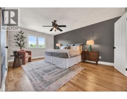 701 BREAKWATER Crescent - 23