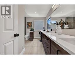701 BREAKWATER Crescent - 25