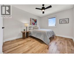 701 BREAKWATER Crescent - 27