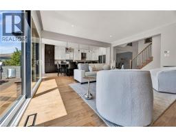 701 BREAKWATER Crescent - 7