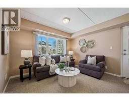 12 HOLBORN Drive UnitNo. 3A - 8
