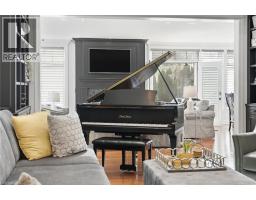 736 RYE Street - 12