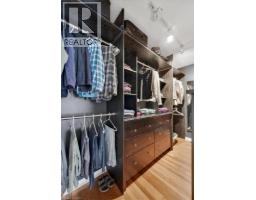 54 GOLDCREST Drive - 22