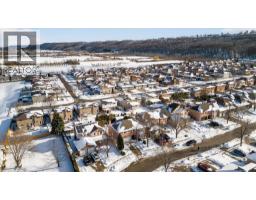 54 GOLDCREST Drive - 44