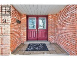 54 GOLDCREST Drive - 5