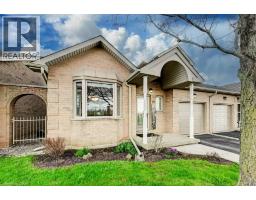 94 GREENTRAIL Drive UnitNo. 44 - 2