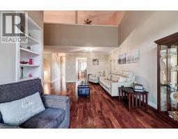94 GREENTRAIL Drive UnitNo. 44 - 8