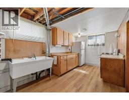 11 DUFF Street - 32