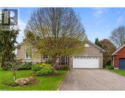 16 MACPHERSON Drive - 1