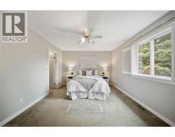 16 MACPHERSON Drive - 17