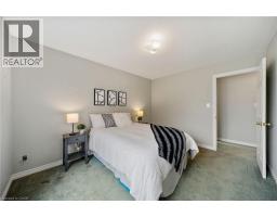 16 MACPHERSON Drive - 25