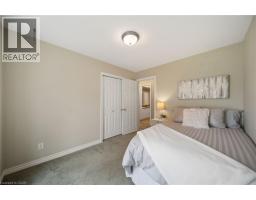 16 MACPHERSON Drive - 27