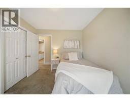 16 MACPHERSON Drive - 28