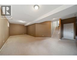 16 MACPHERSON Drive - 31