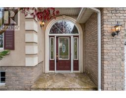 16 MACPHERSON Drive - 4